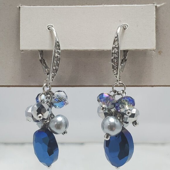 Ali Khan silver tone with deep blue crystal dangle earring - Picture 2 of 6